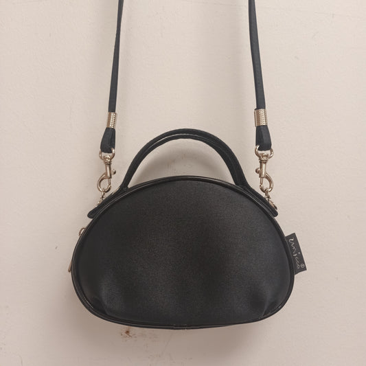 Vintage Y2K Unicco Black Handbag