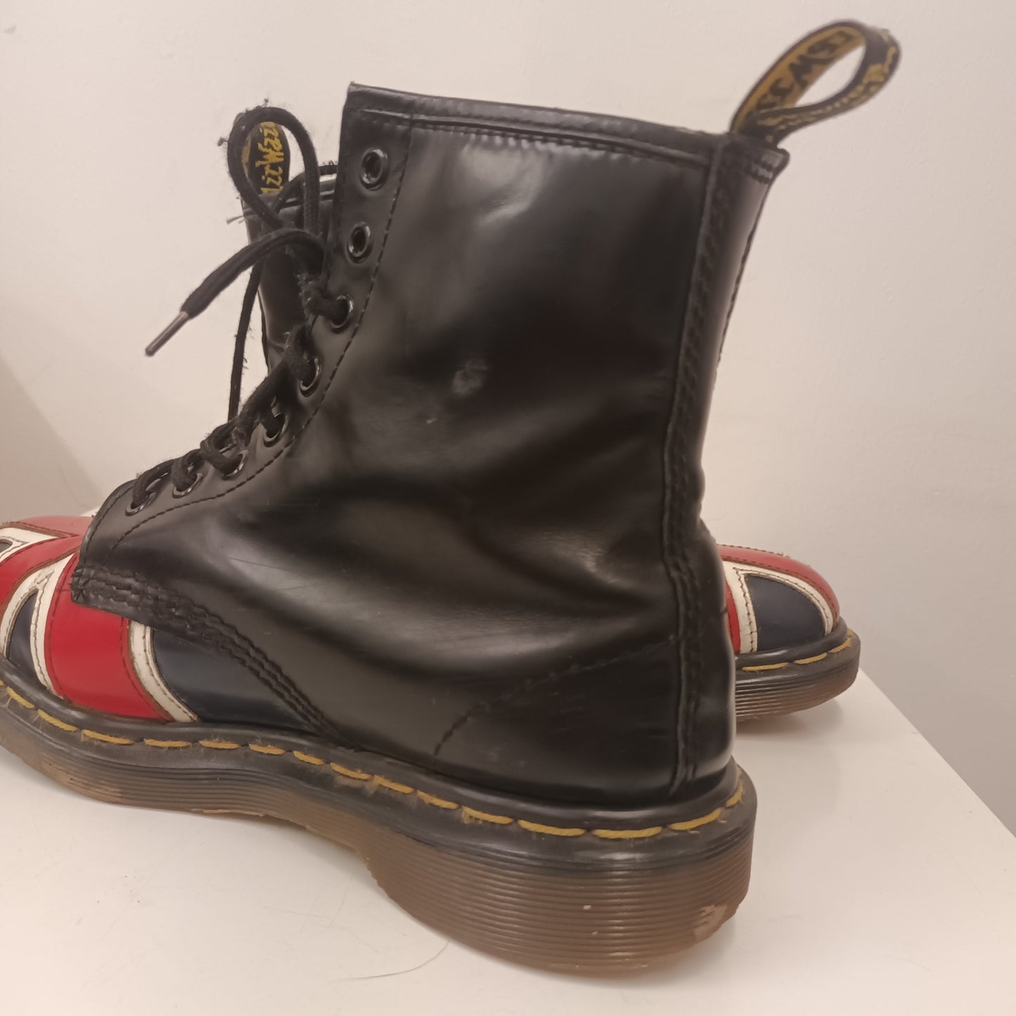 Vintage Union Jack Made In England Size 5 Dr Marten 8 Eyelet Boots