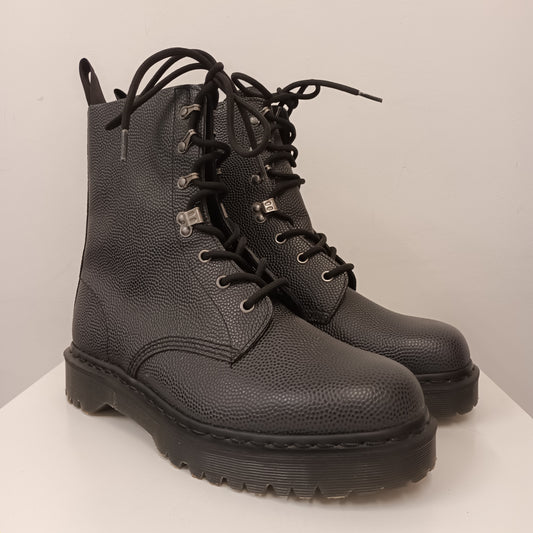 Dr Martens Size 10 Black Para Boots