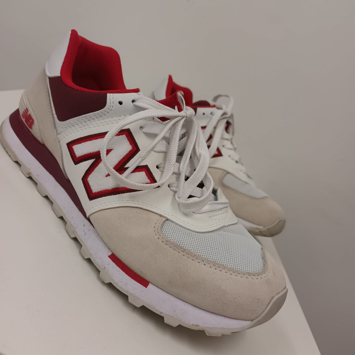 New Balance Size 9 Red White Encap Trainers