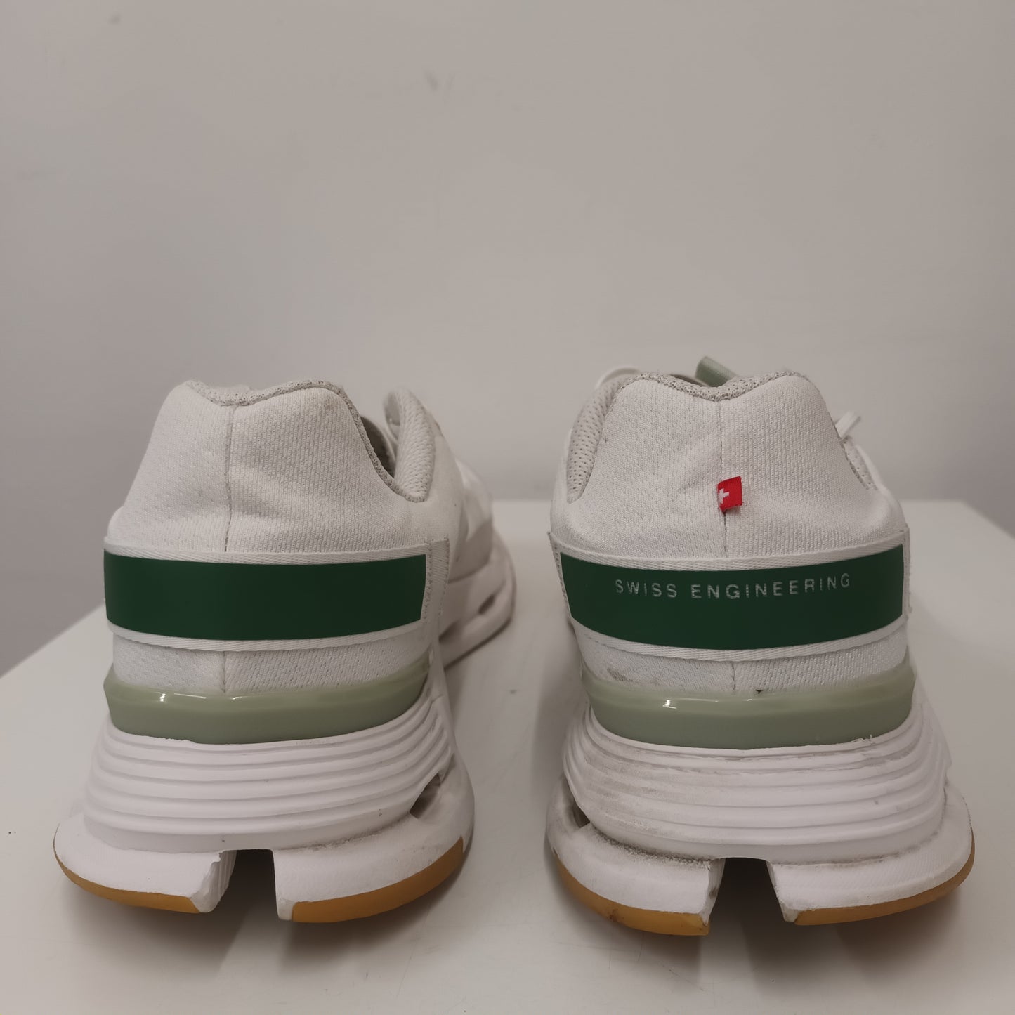 On Cloud Nova CloudTec Size 9 Green White Trainers