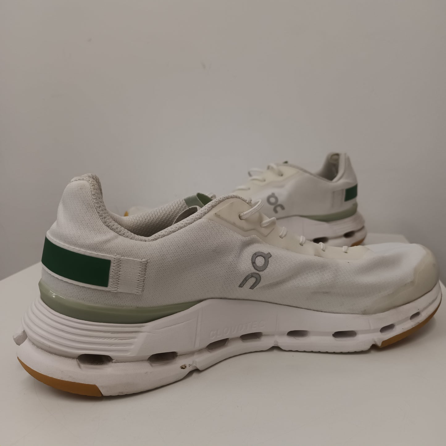 On Cloud Nova CloudTec Size 9 Green White Trainers