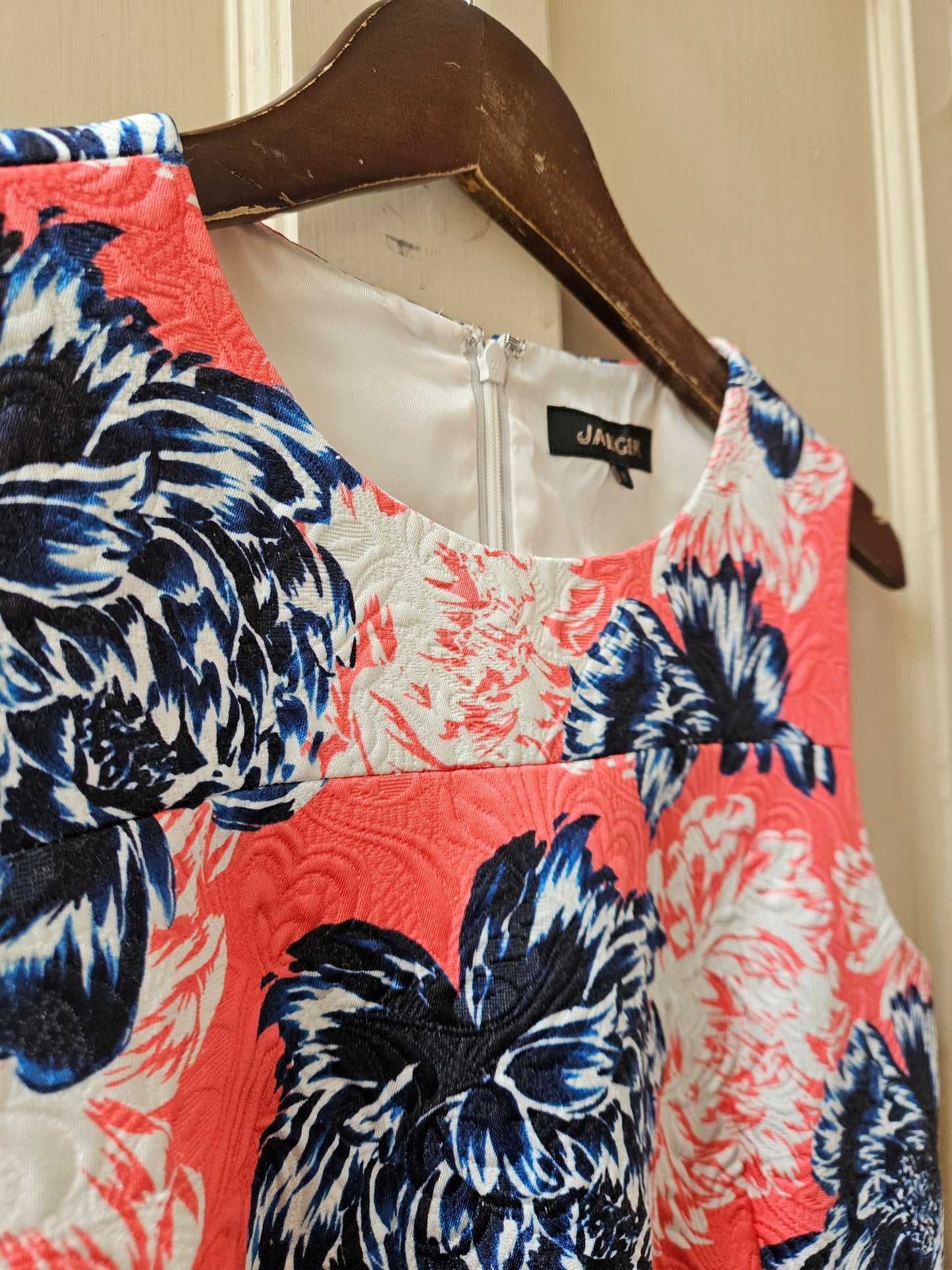 Jaeger Vibrant Coral Blue Floral Knee Length Dress - Size 8 - Excellent Condition