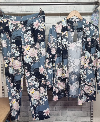 Oasis Light Blue Floral Pant Suit Size 16