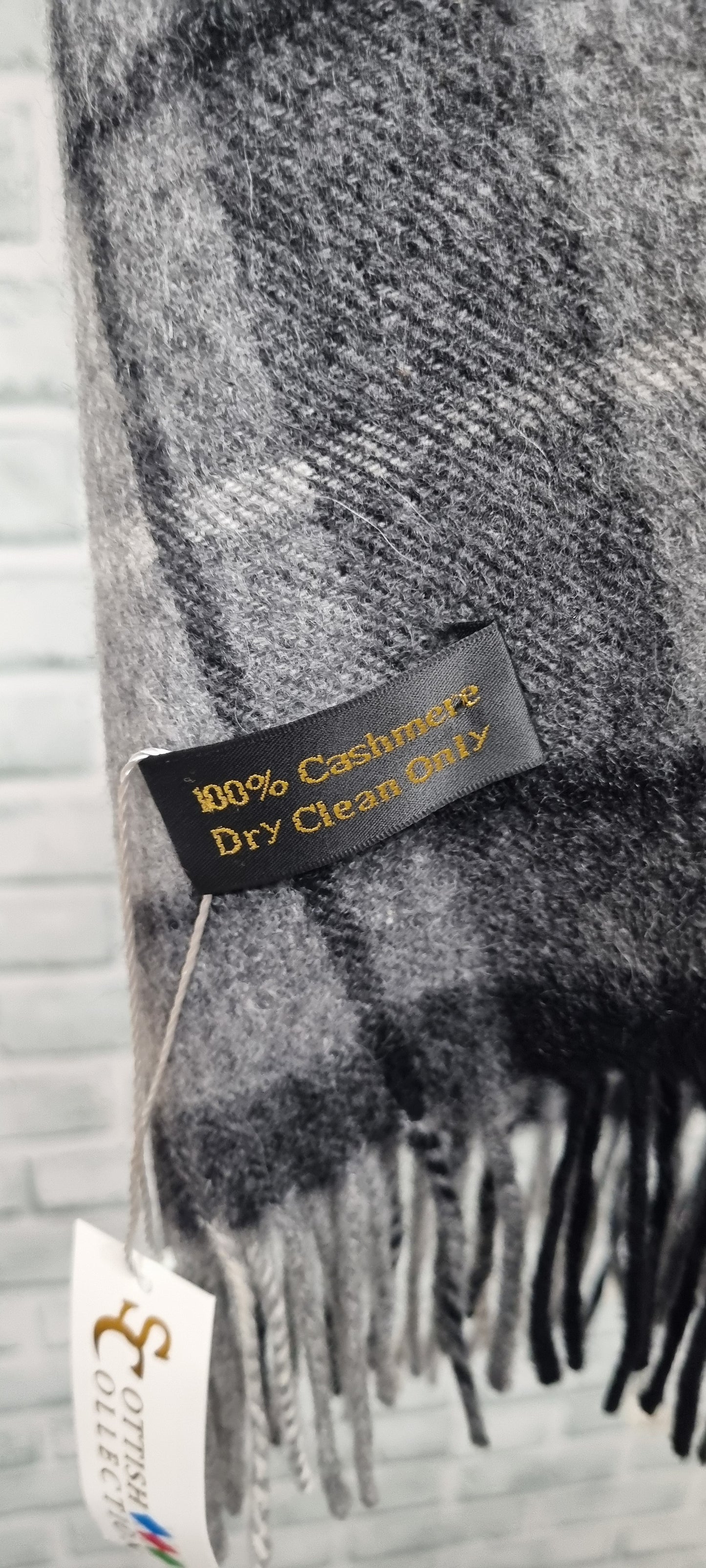 Scottish Collection Grey Tartan Cashmere Scarf BNWT