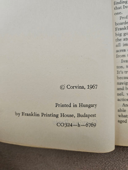 The 14-Carat Roadster by P. Howard Softback