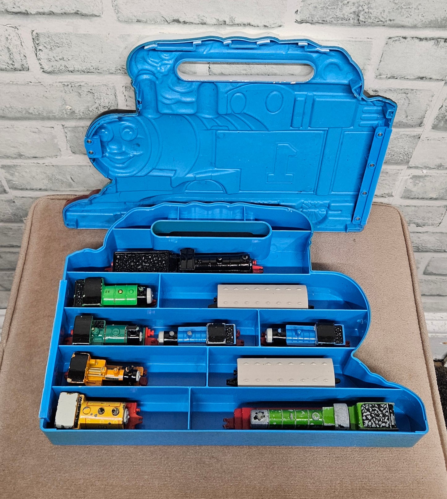 Thomas The Tank Engine ERTL Carry Case 1994 with Trains Inside
