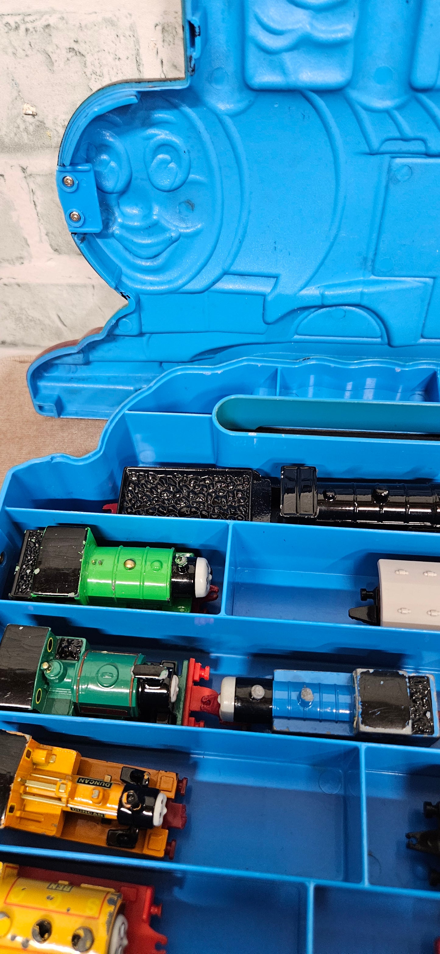 Thomas The Tank Engine ERTL Carry Case 1994 with Trains Inside