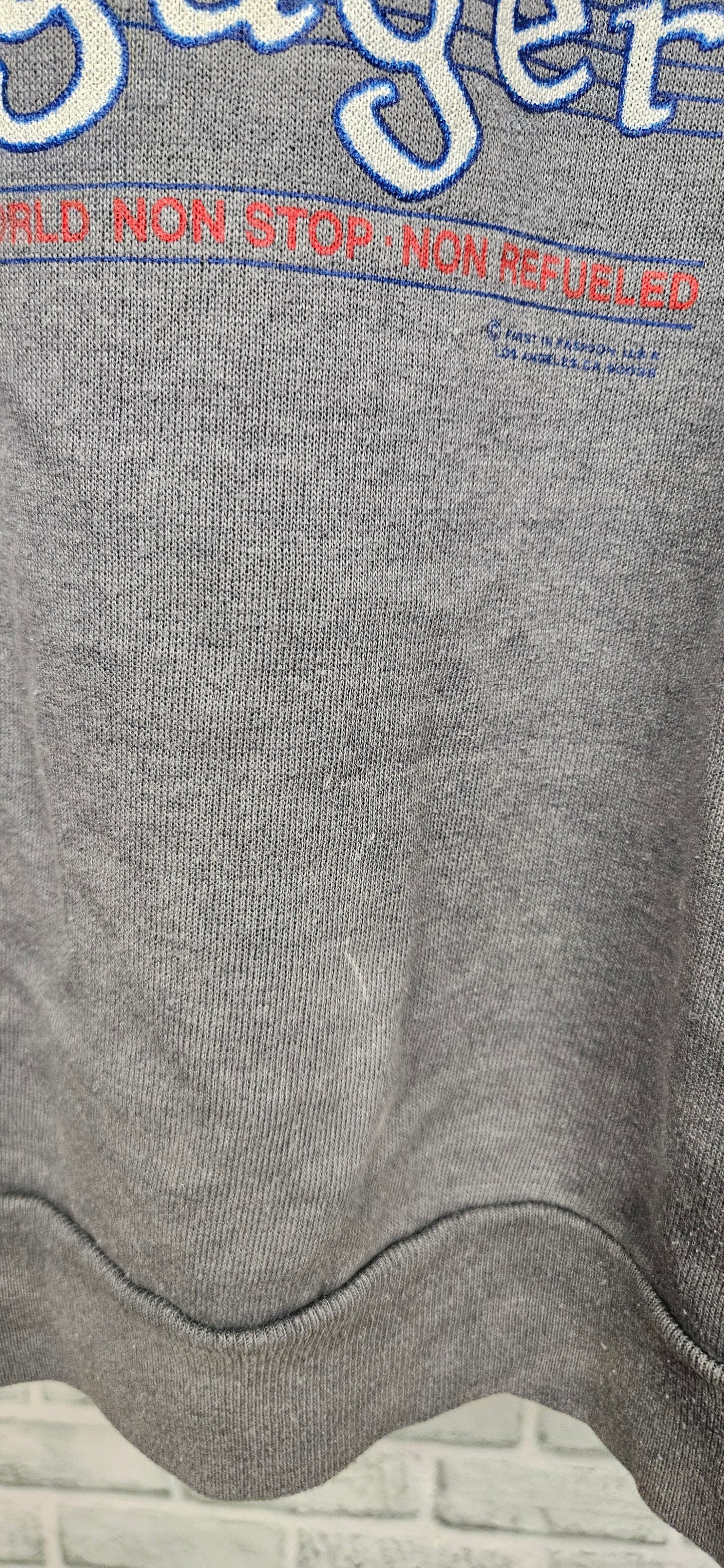 Vintage Grey USA Voyager Sweatshirt Size Medium