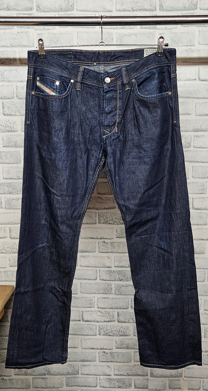 Diesel Larkee Regular Straight Dark Denim Jeans W34 L30