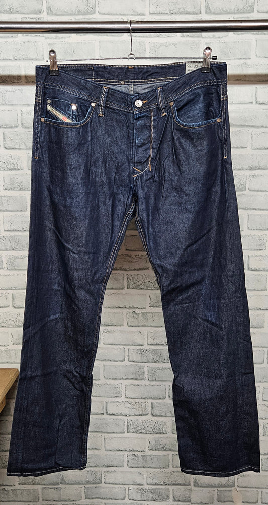 Diesel Larkee Regular Straight Dark Denim Jeans W34 L30