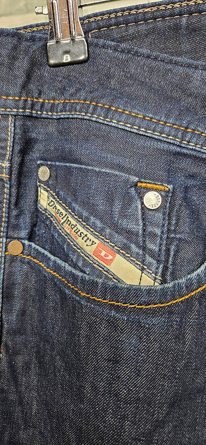 Diesel Larkee Regular Straight Dark Denim Jeans W34 L30