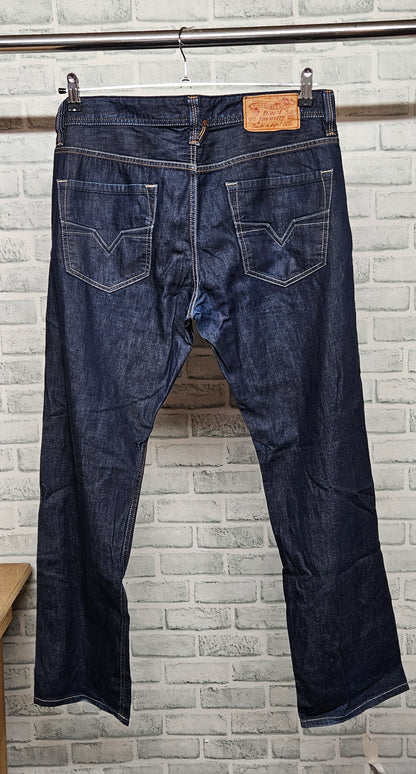 Diesel Larkee Regular Straight Dark Denim Jeans W34 L30