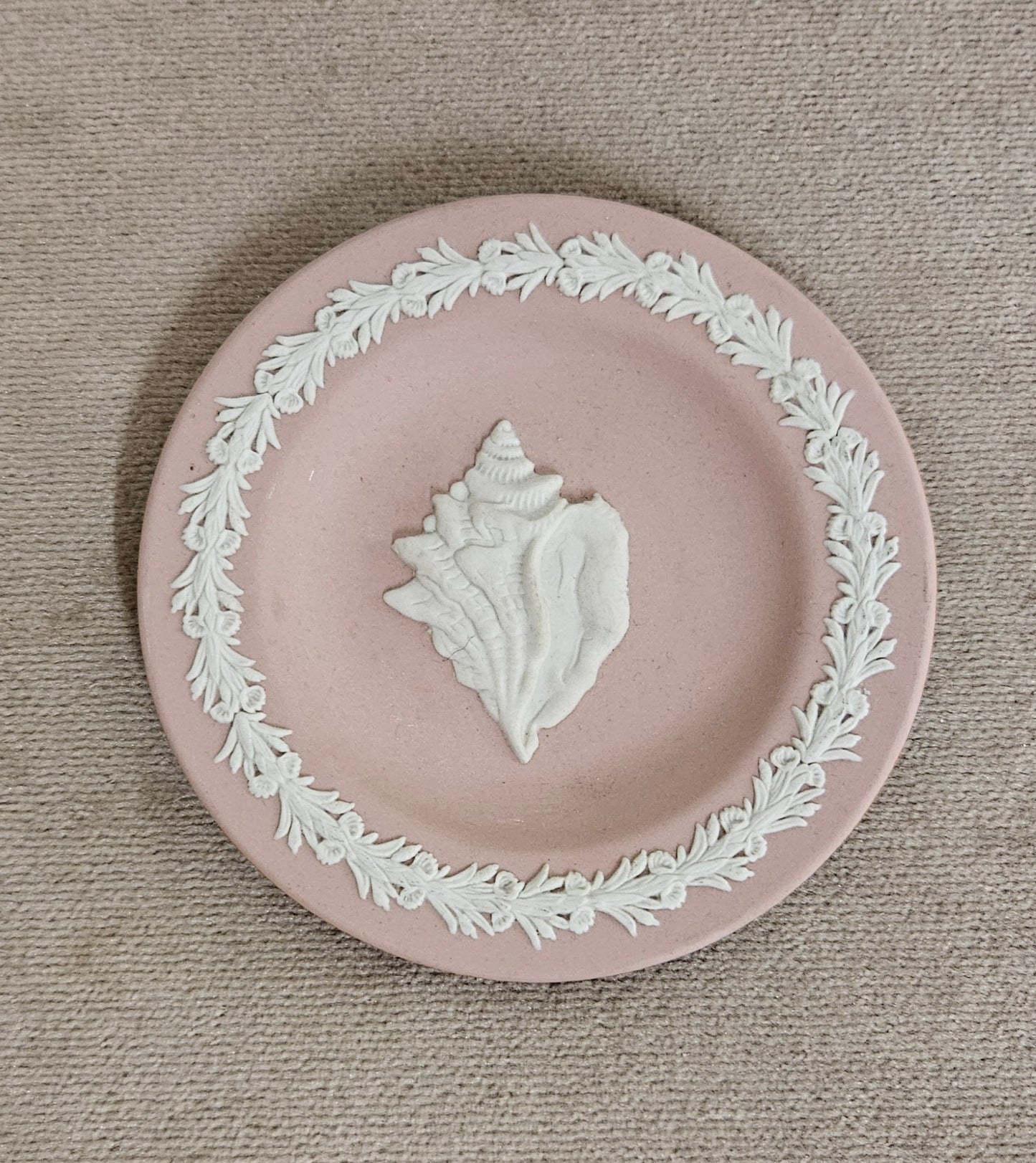 Wedgewood Pink Conch Shell Pin Dish