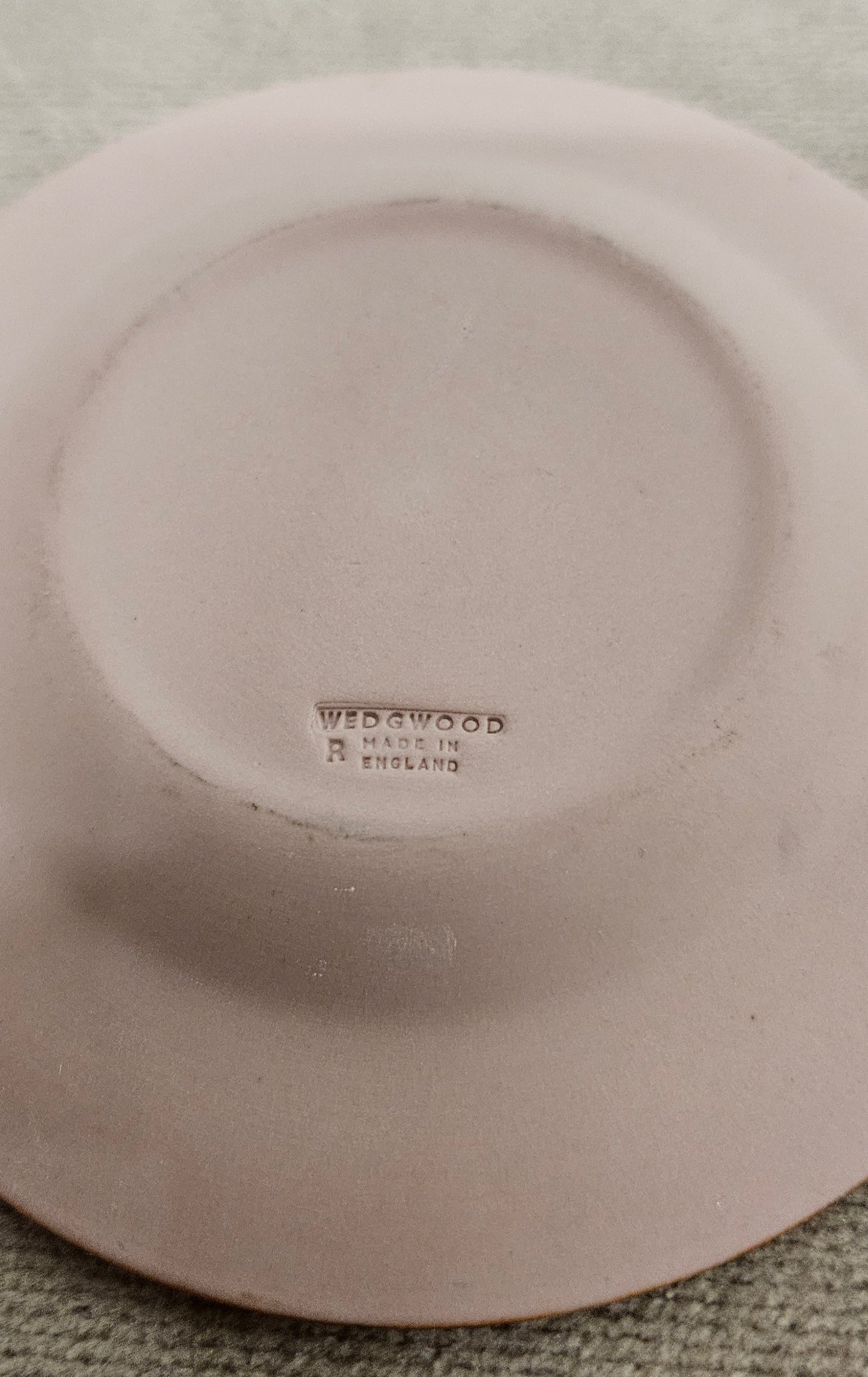 Wedgewood Pink Conch Shell Pin Dish