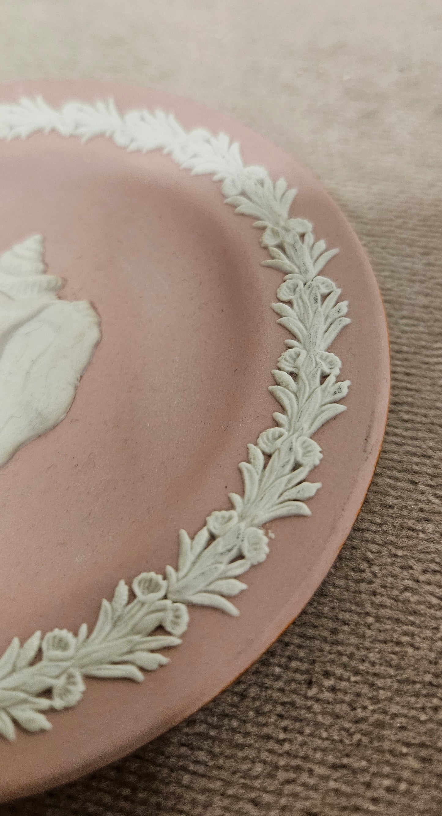 Wedgewood Pink Conch Shell Pin Dish