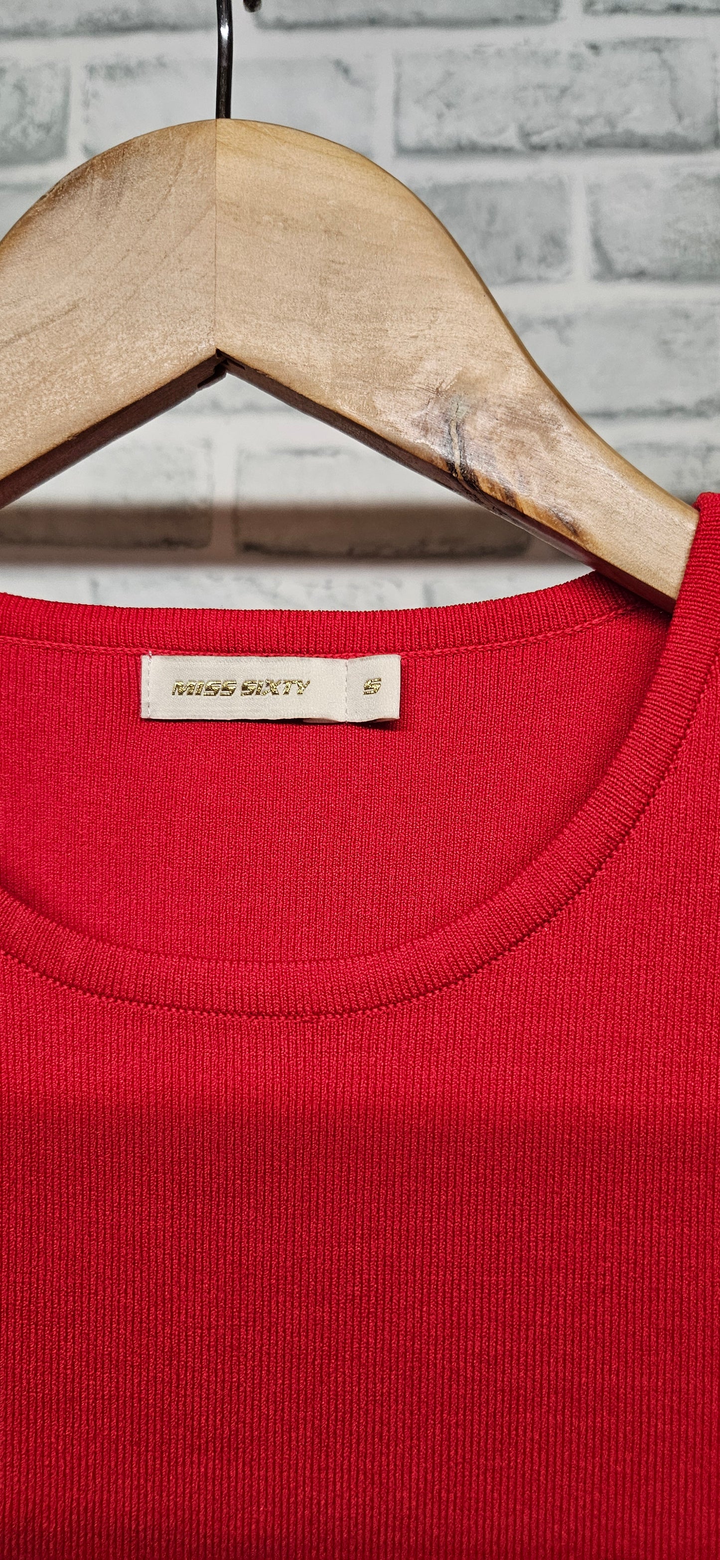 Miss Sixty Red Ribbed Cropped Top Size Small