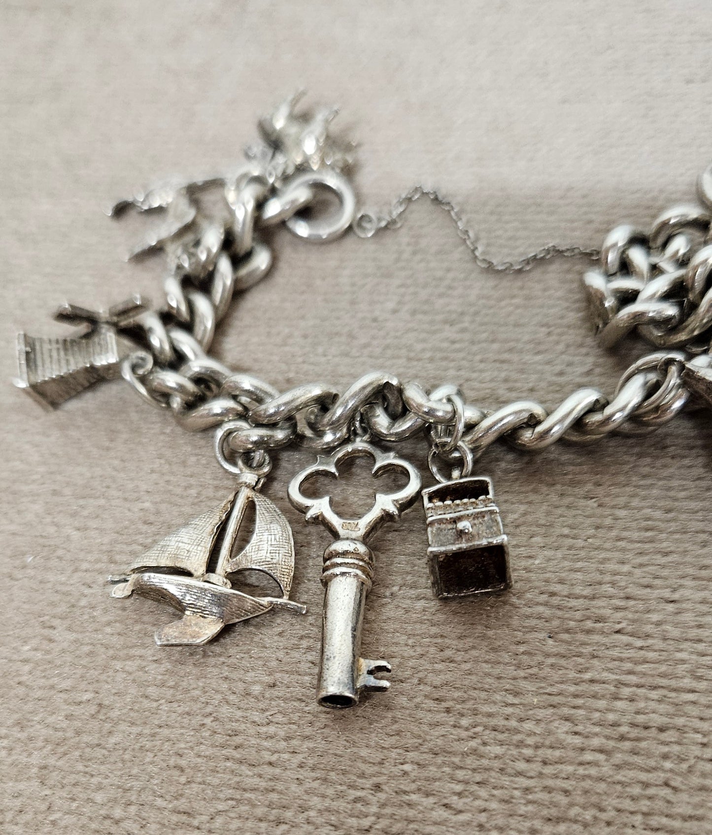 Vintage Sterling Silver Charm Bracelet with Charms