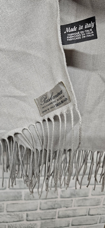 Pashmina Cashmere and Seta Grey Scarf with Tassels