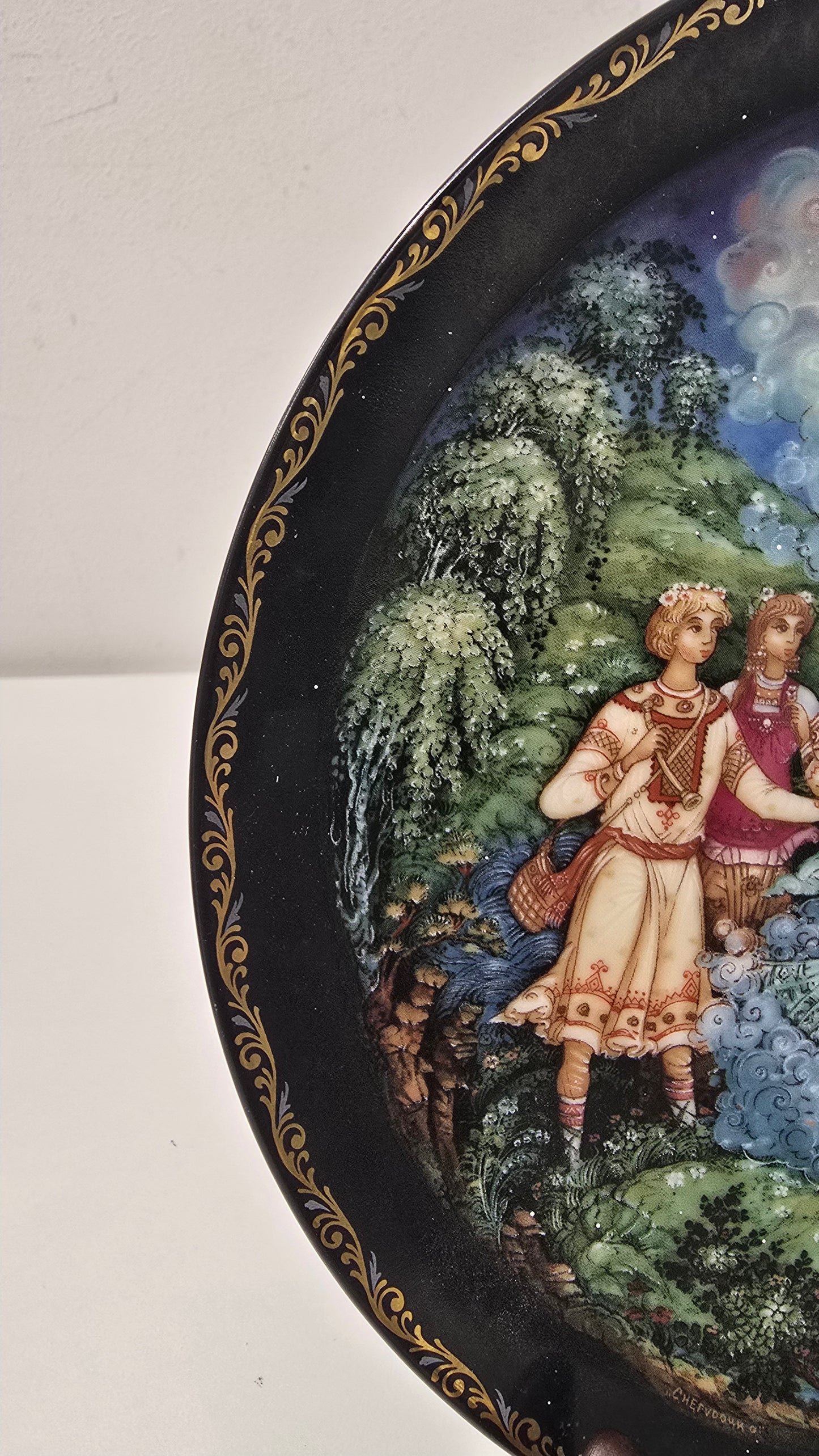 1990 Russian Vintage porcelain collector's plate - Love's Finale