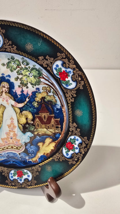 1990 Russian Vintage porcelain collectable plate - Springtime Splendor
