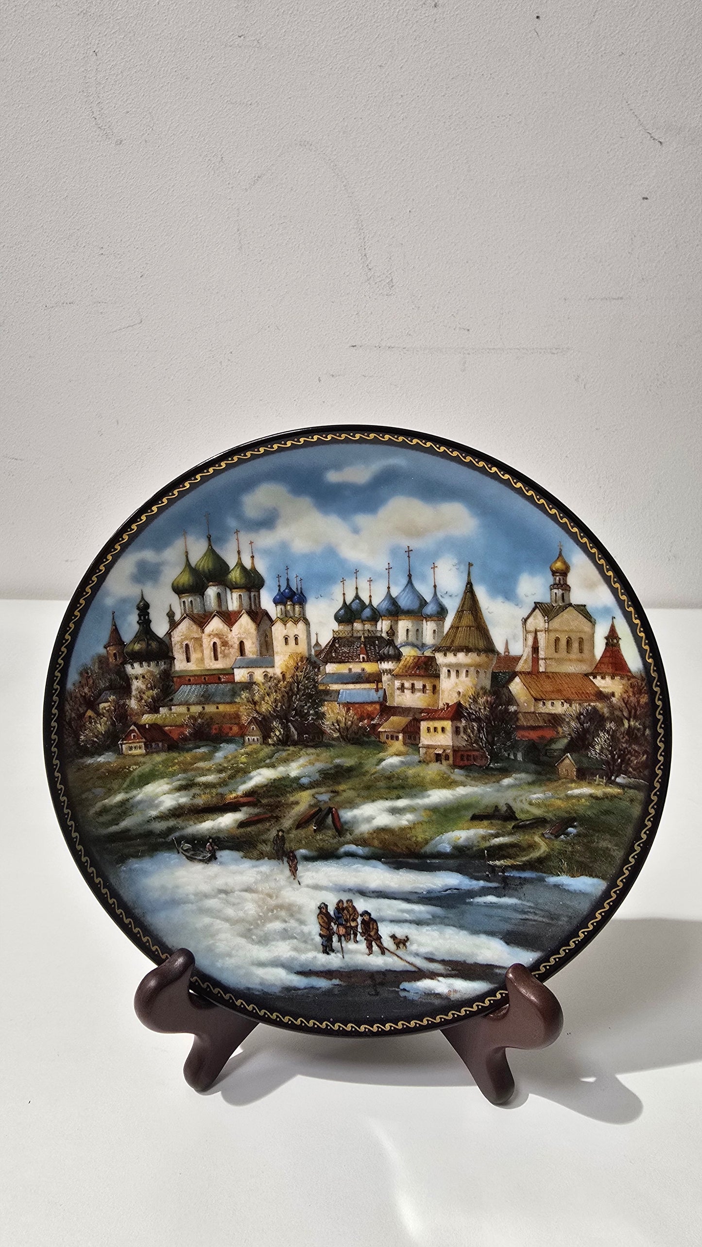 1990 Russian Vintage porcelain collector's plate - Rostov the Great