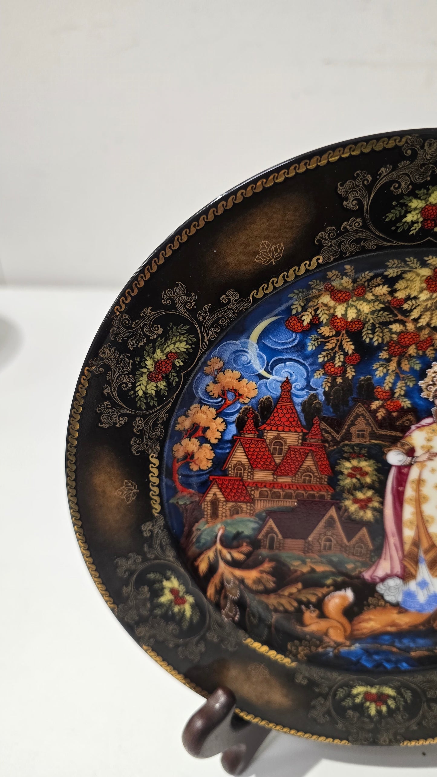 1990 Russian Vintage porcelain collector's plate - Autumn Fantasy