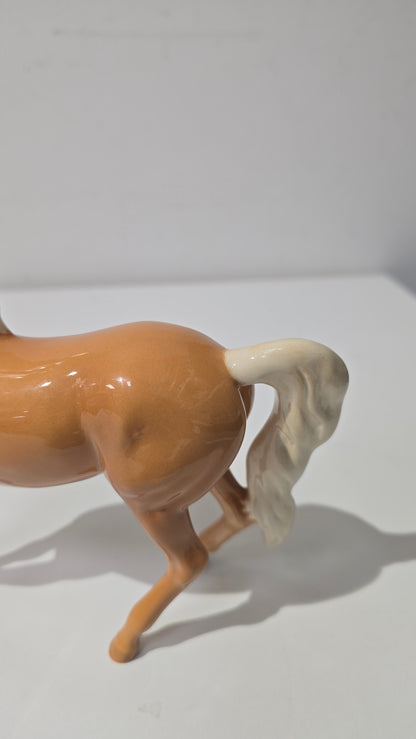 Beswick Vintage Prancing Arab Palomino horse Model 1261