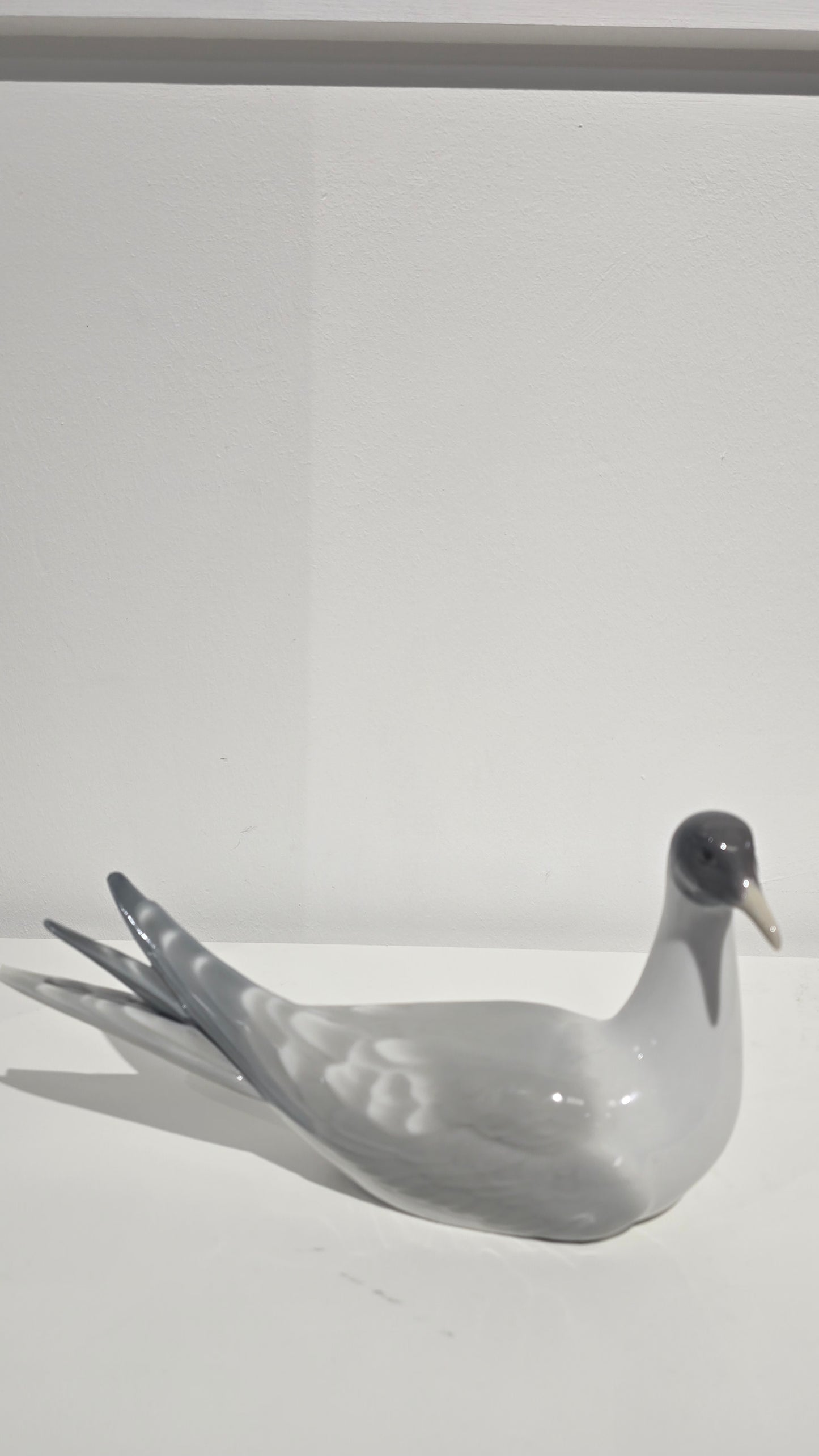 Vintage Lladro Spain Porcelain Tern Bird Figurine 1051 - Chipped Tail