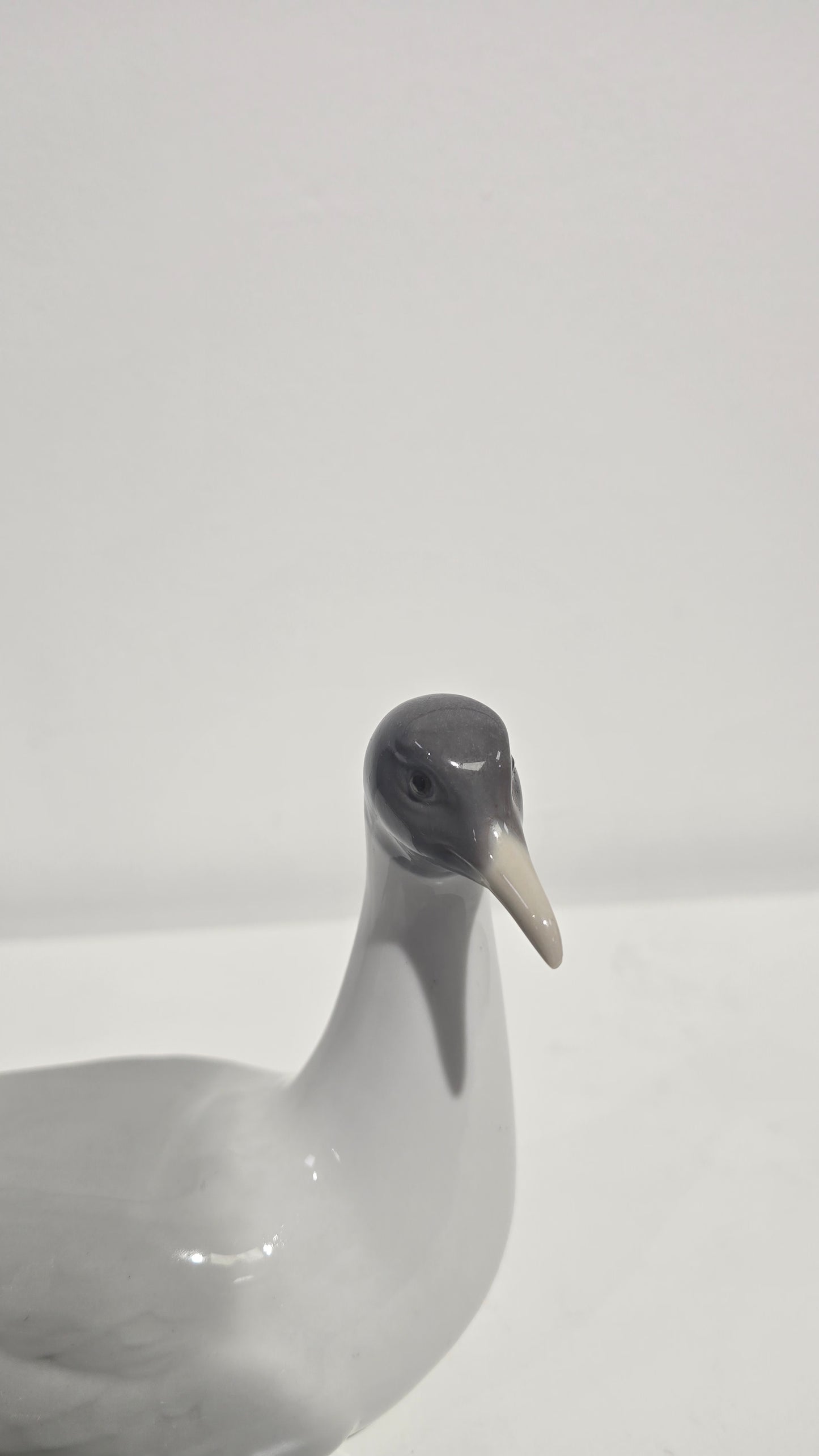 Vintage Lladro Spain Porcelain Tern Bird Figurine 1051 - Chipped Tail