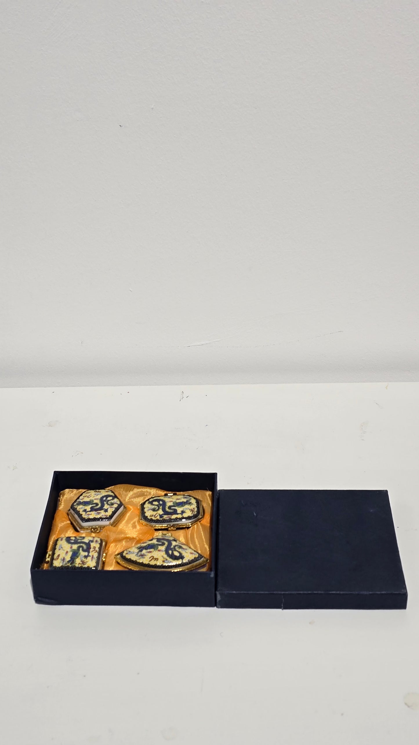 Vintage Chinese Porcelain Imperial Dragon Hinged Trinket Box Set of 4 Pill Case Box