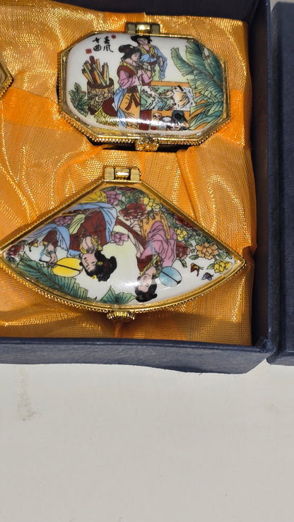 Vintage Chinese Porcelain Hinged Trinket Box Set of 4 Chinoiserie Geisha Pill Case