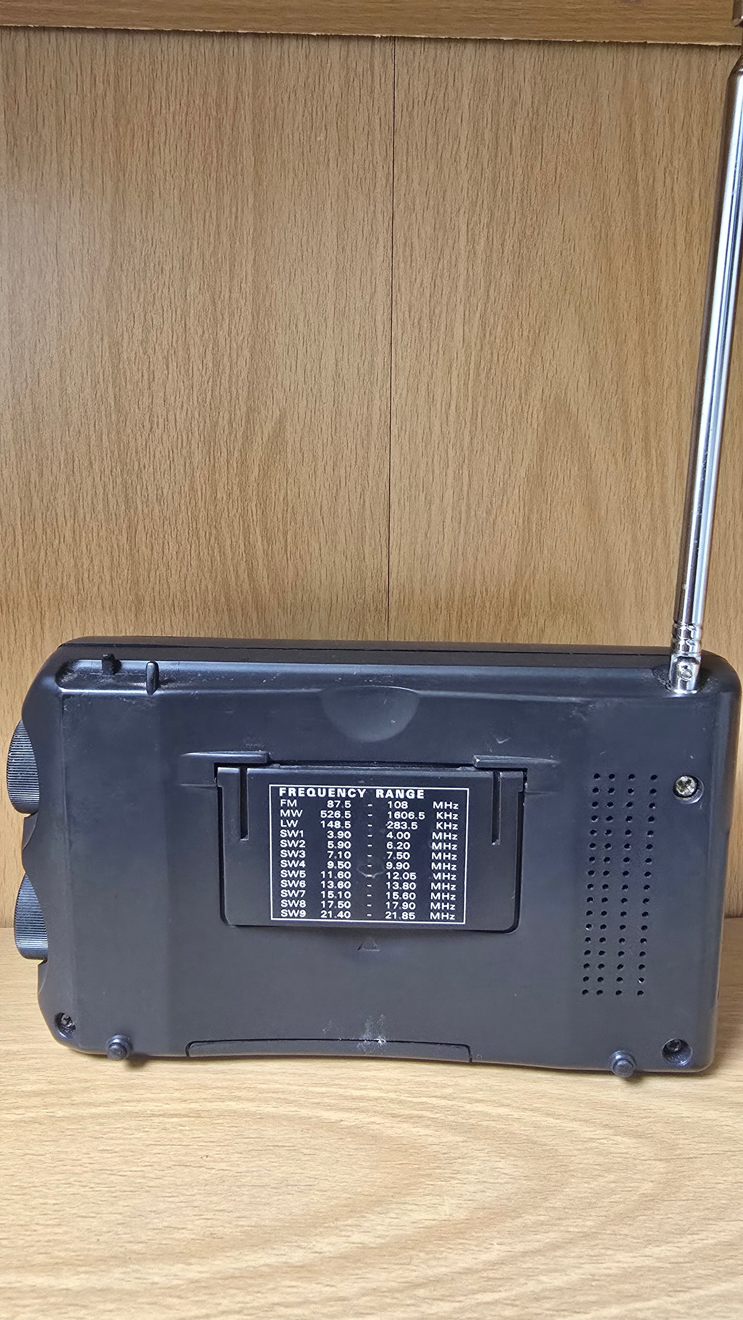 Philips AE3350 12-Band World Receiver Radio - Fully Tested & Working