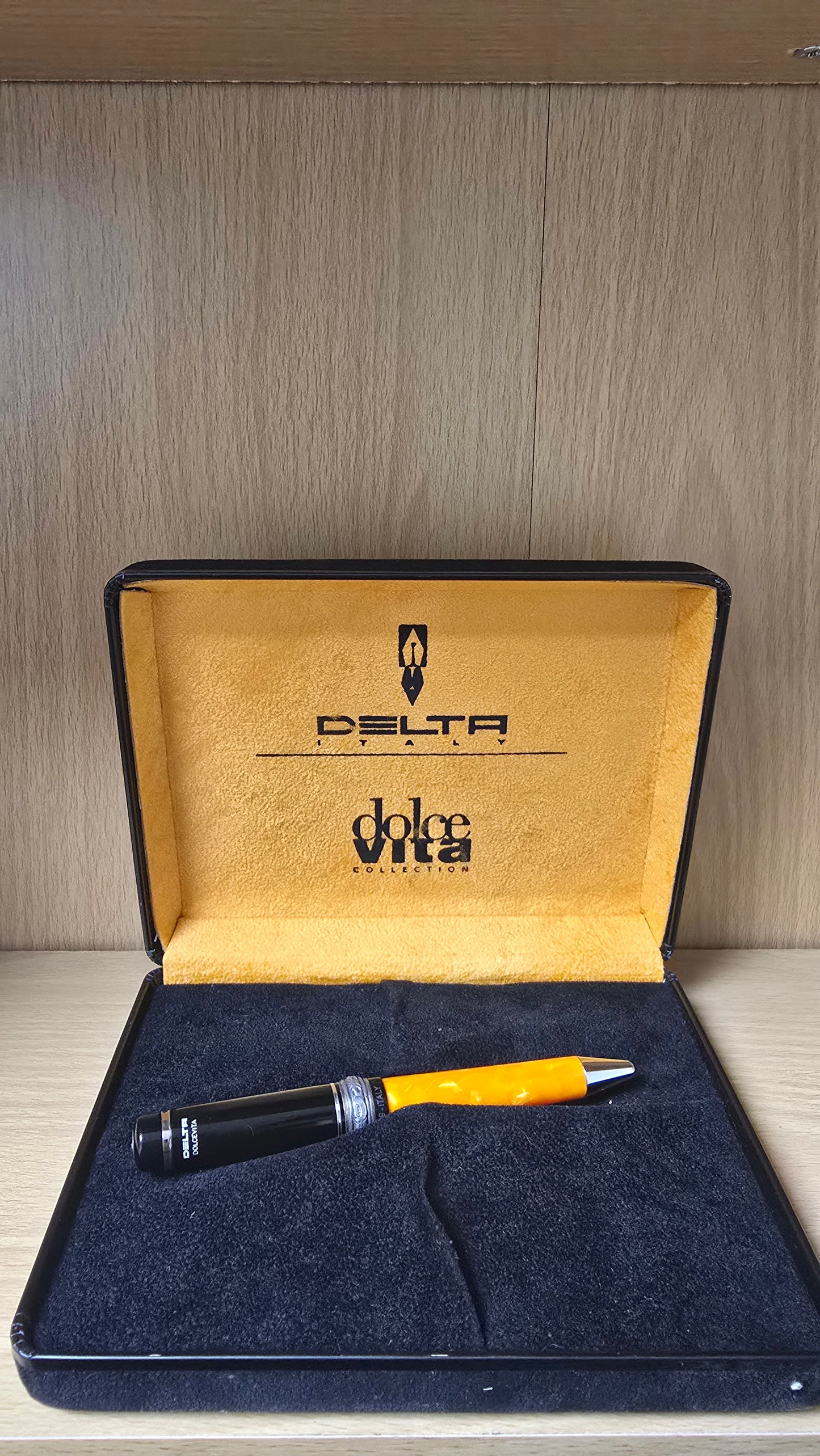 Delta DolceVita Mid-Size Ballpoint Pen - Black and Terracotta Orange Resin with Box and Refill
