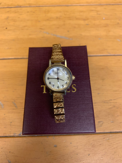 Vintage Sekonda Gold Expander Watch N4677A