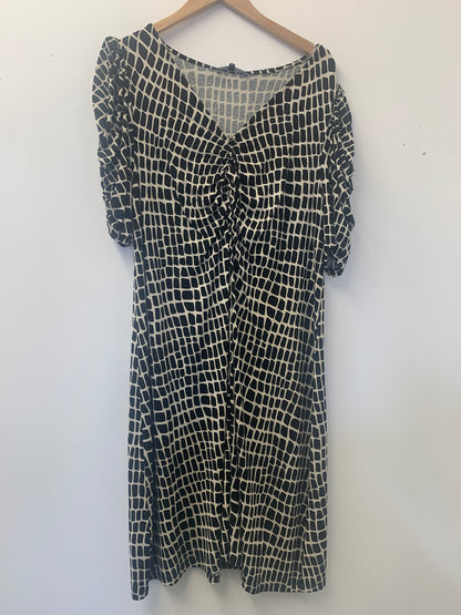 BNWT Next 3/4 Sleeve Geometric Midi Dress