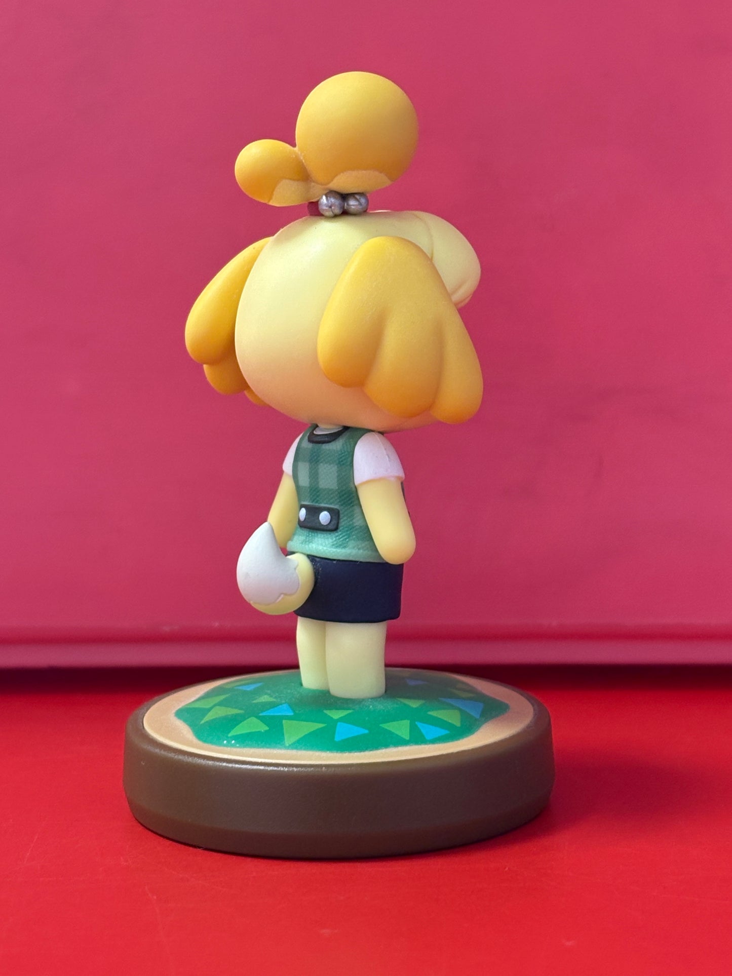 Isabelle Summer Outfit (Animal Crossing) Amiibo