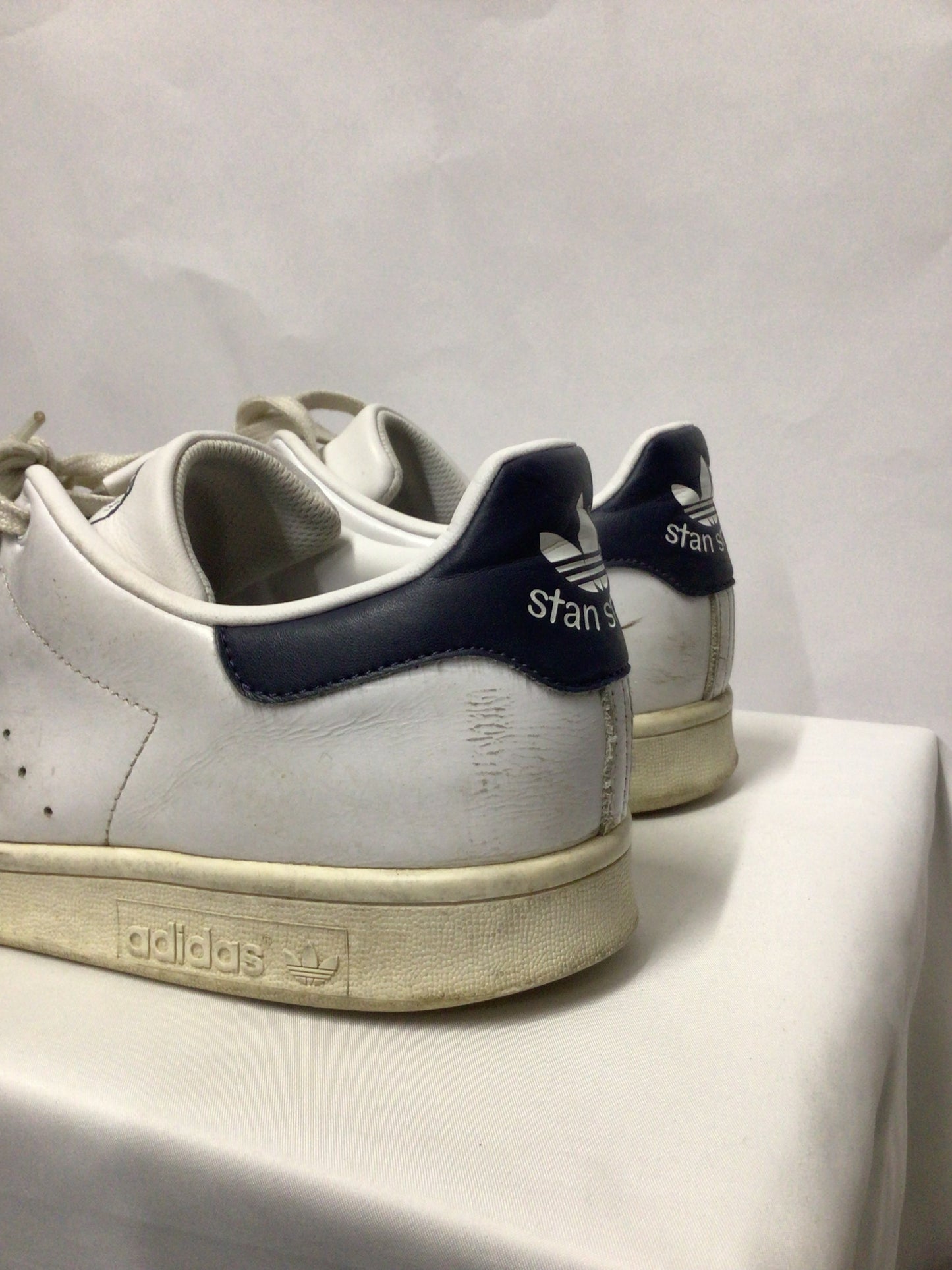 Adidas Originals White and Navy Leather Stan Smith Trainers 14