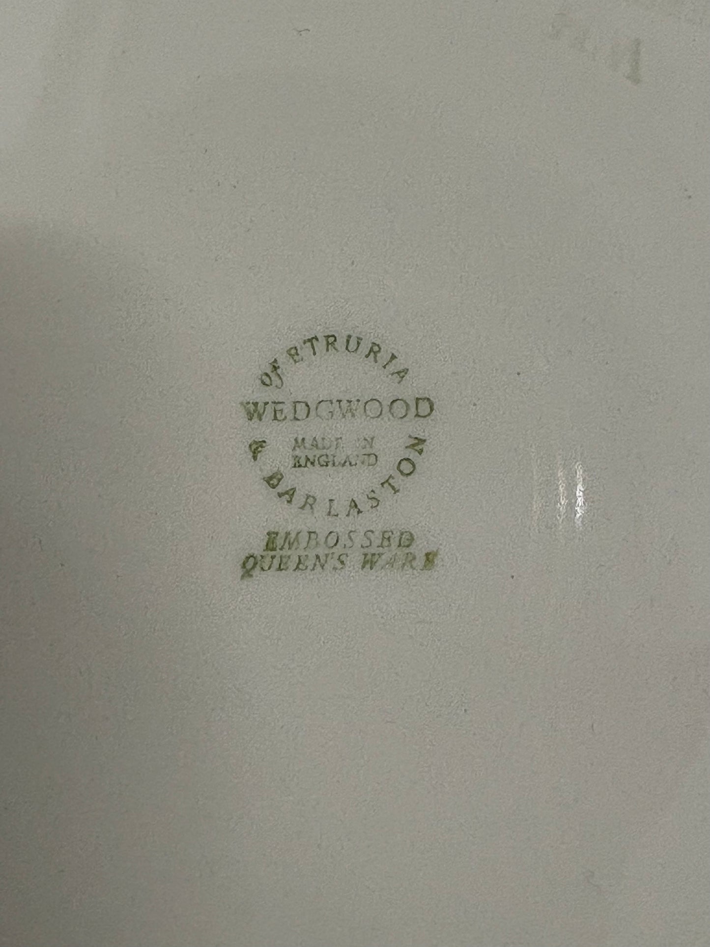 Vintage 1960s Wedgwood Embossed Queen's Ware 24-Piece Collection