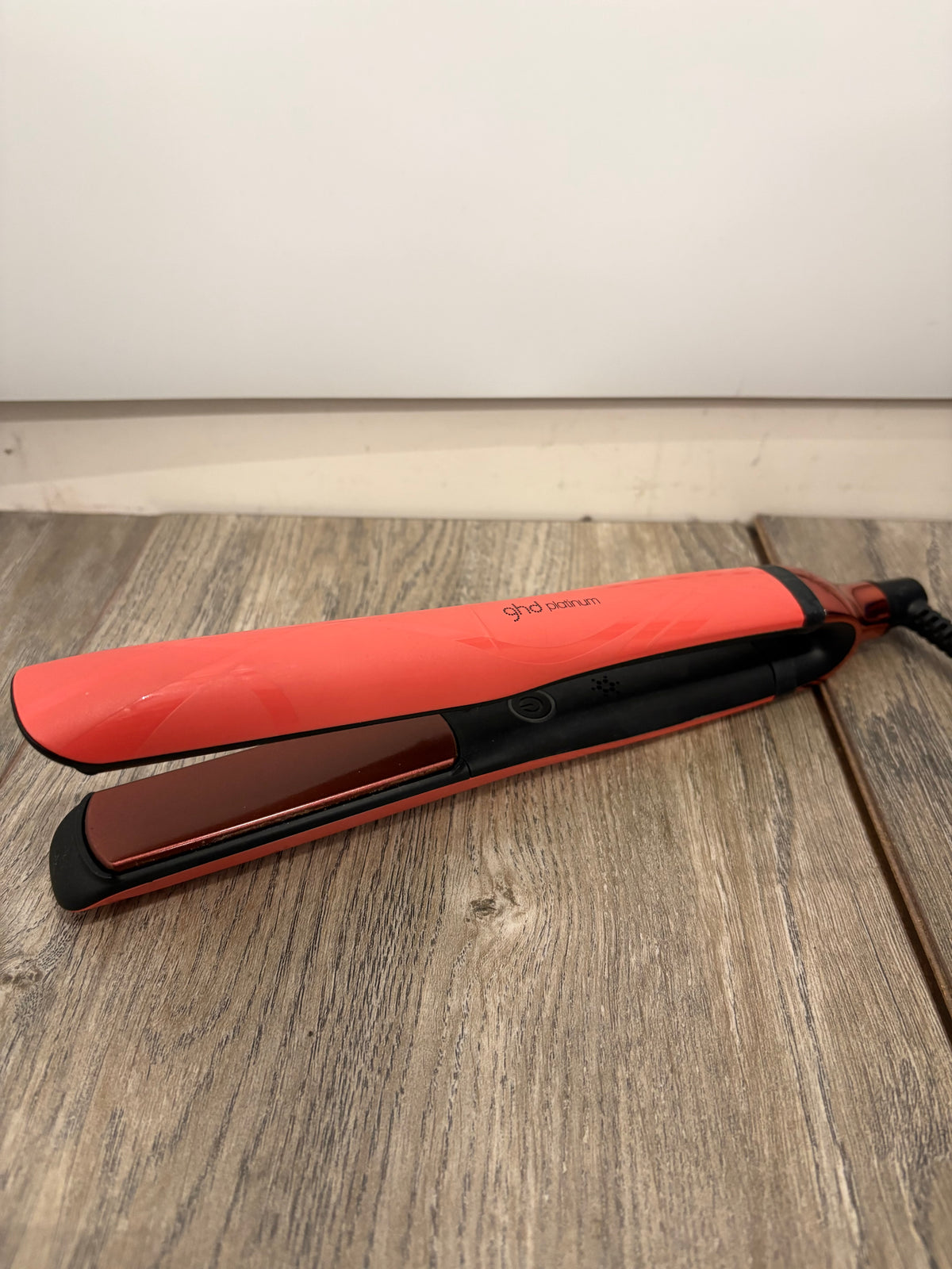 ghd Platinum Pink Blush Hair Straightener