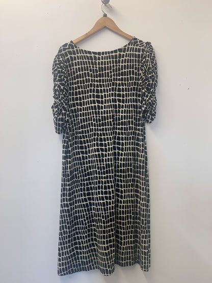 BNWT Next 3/4 Sleeve Geometric Midi Dress