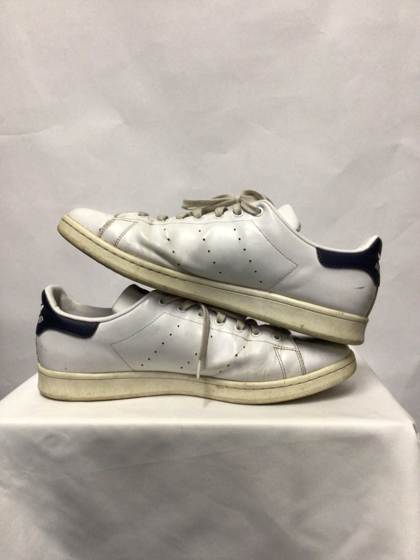 Adidas Originals White and Navy Leather Stan Smith Trainers 14