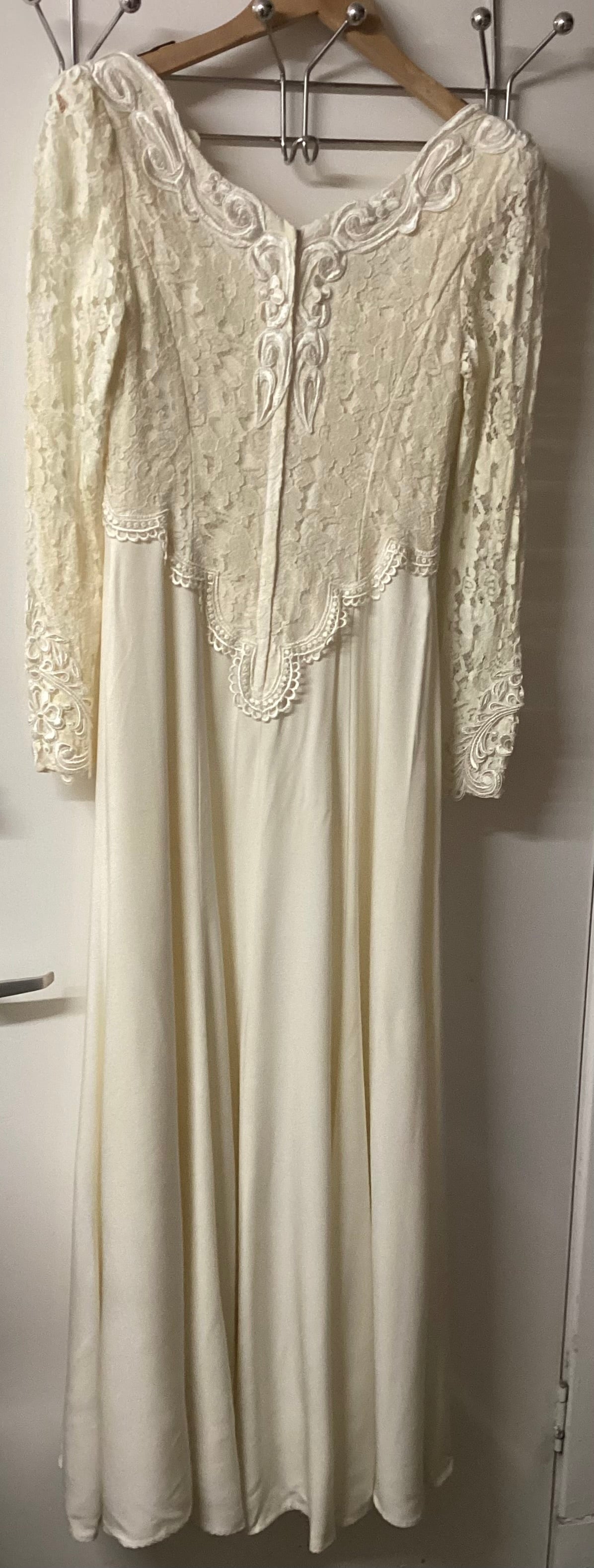 Jessica McClintock Vintage Off white Wedding Dress US Size 6