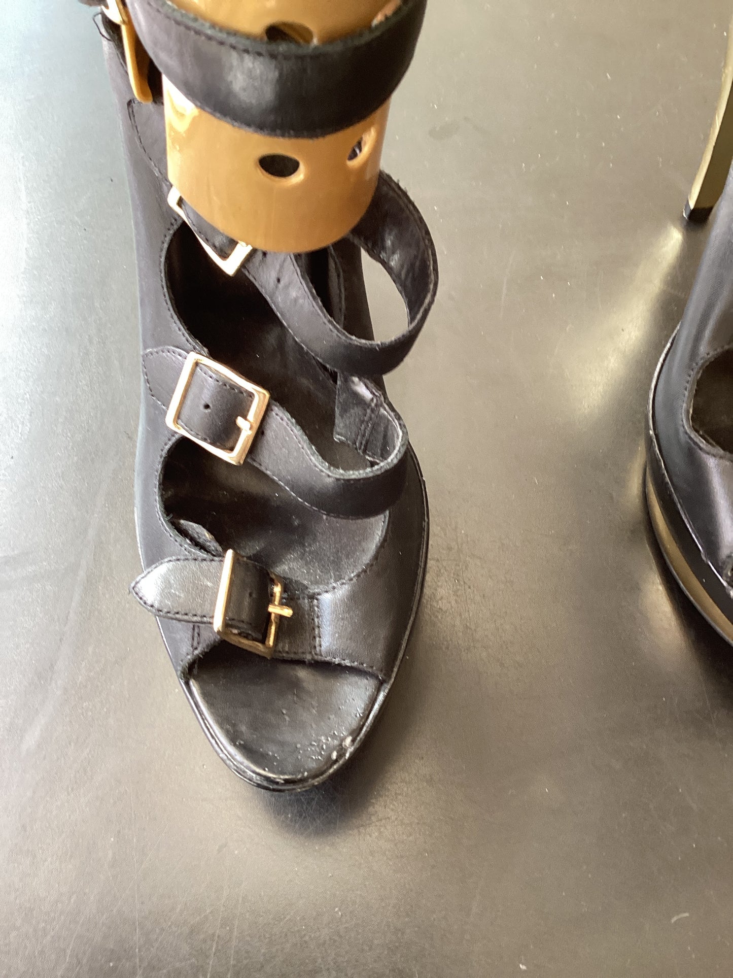 NEW look Size 8 Gladiator heels with heel sticker