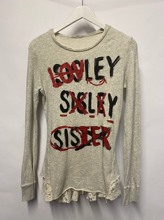 Sisley Grey Red and Black Graphic Sister Text Jumper 13/14 Yrs 170cm