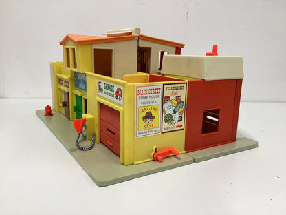 Fisher Price Vintage Play Family Village