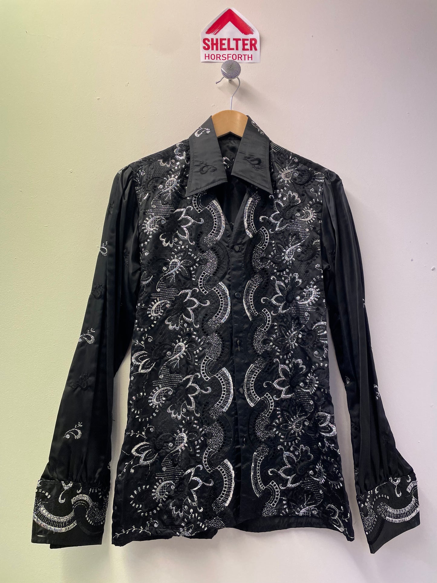 Vintage/Retro Embroidered Satin Blouse Black/Silver Size Small