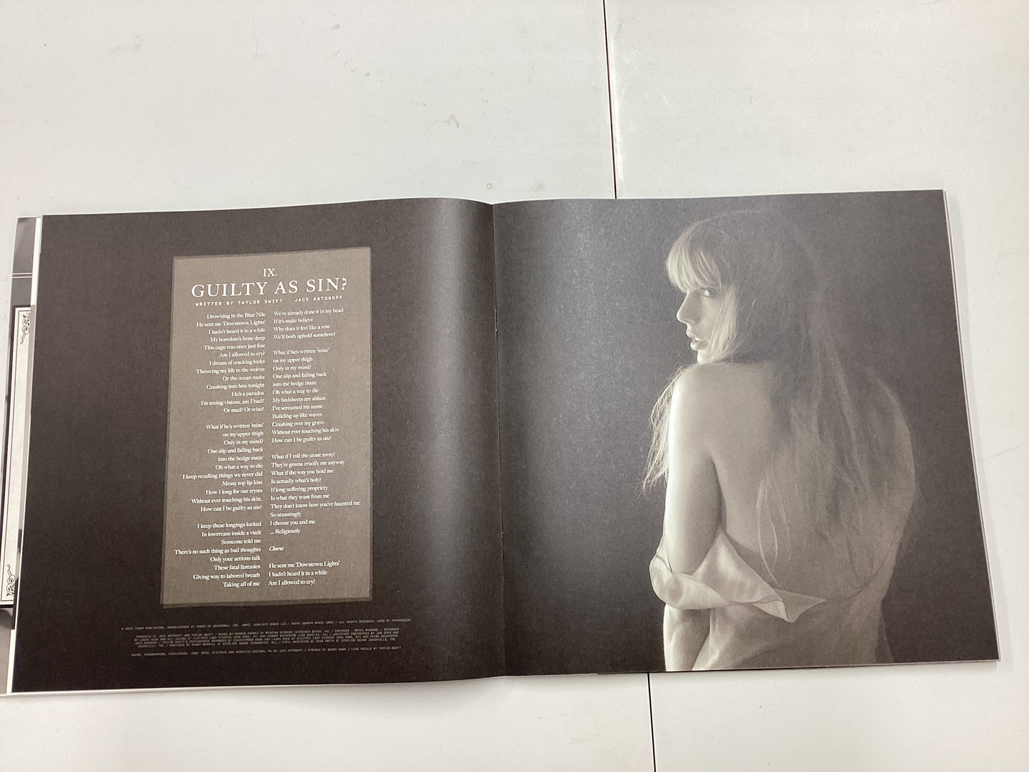 Taylor Swift – The Tortured Poets Department