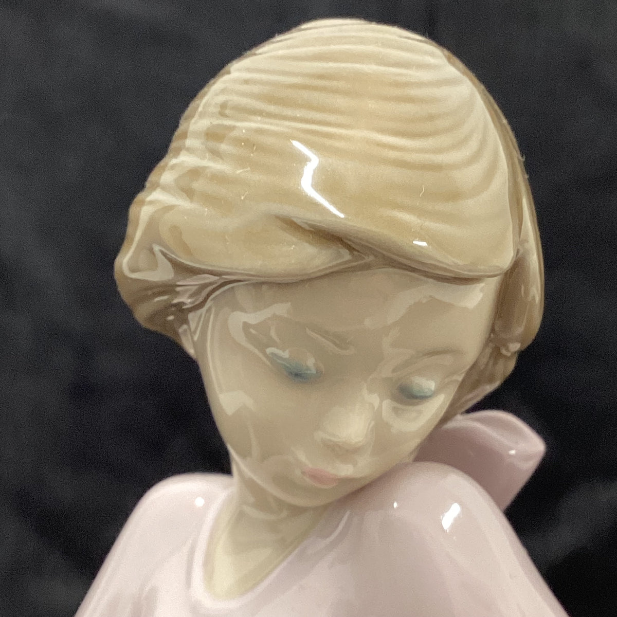 Nao By Ladro Porcelain Figurine