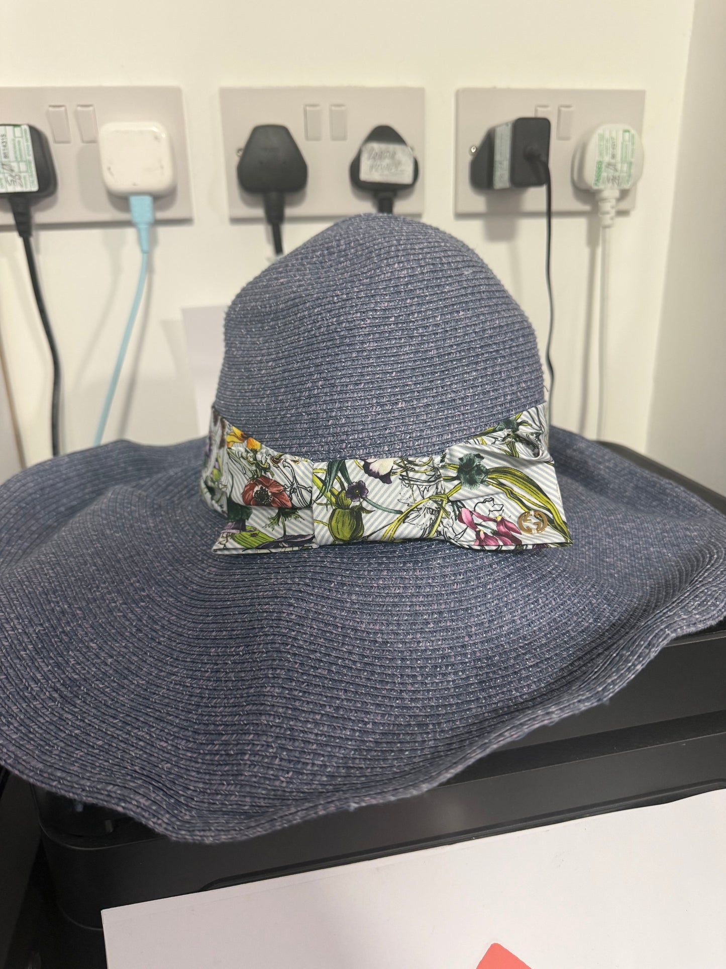 Ladies Rare Gucci Sunhat